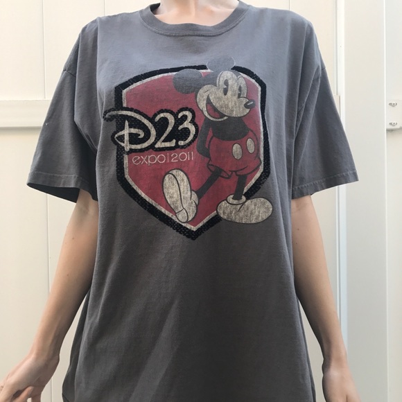 2011 Disney D23 Expo T-Shirt - Picture 1 of 3